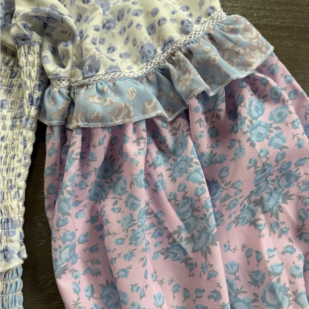 Yvonne & Love Shabby Chic Mini Dress with Balloon Sleeves, 33” shoulder to hem - Picture 5 of 6